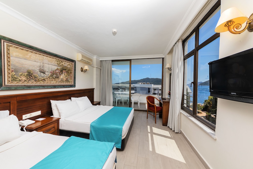 Kaya Maris Hotel 15/50