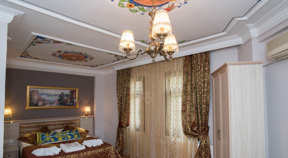 Tashkonak Hotel 62/77
