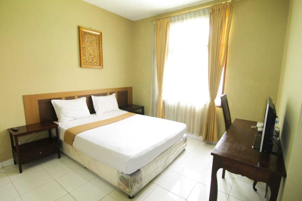 Grand Situ Buleud Hotel 7/18