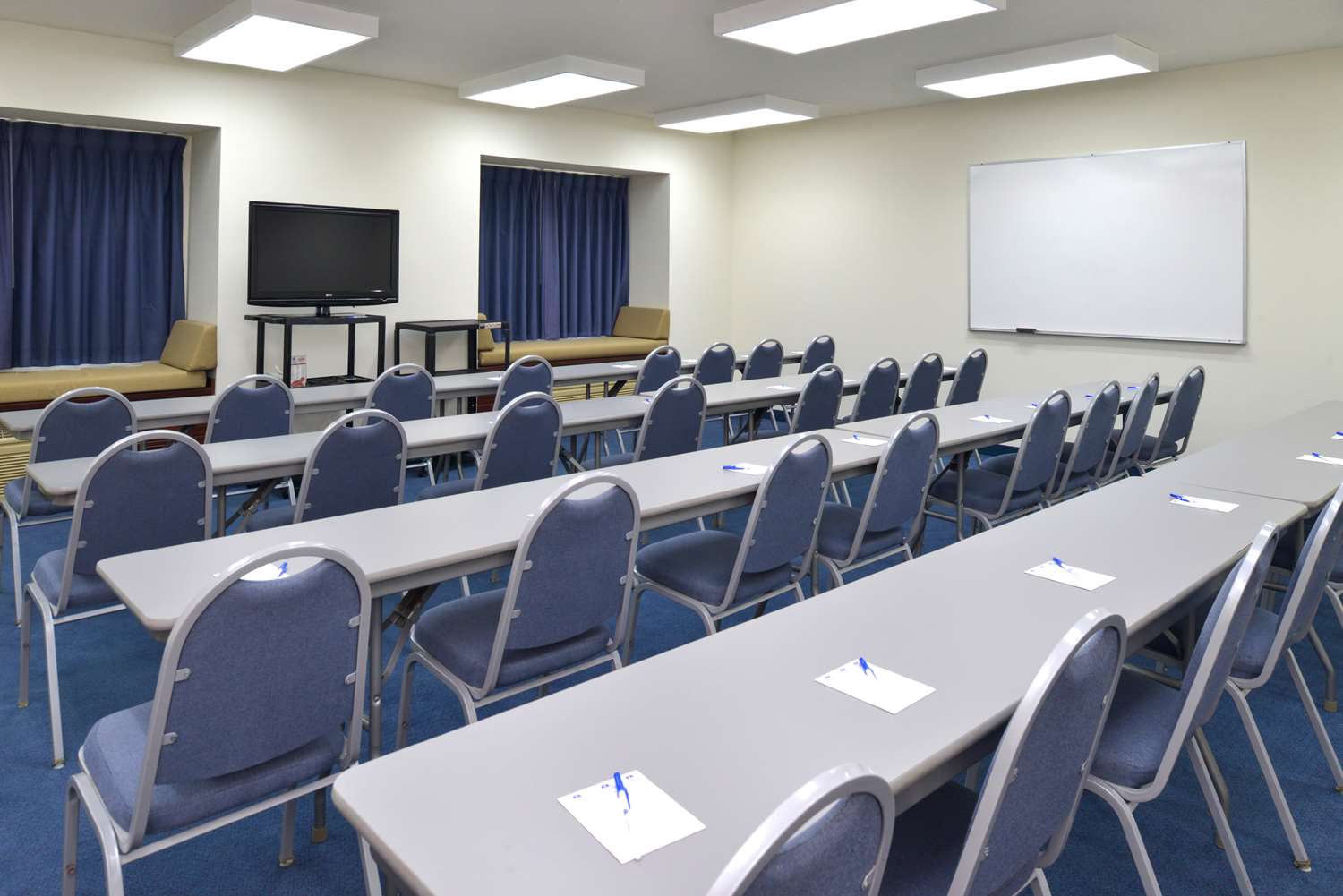 Americas Best Value Inn and Suites Maryville 31/39