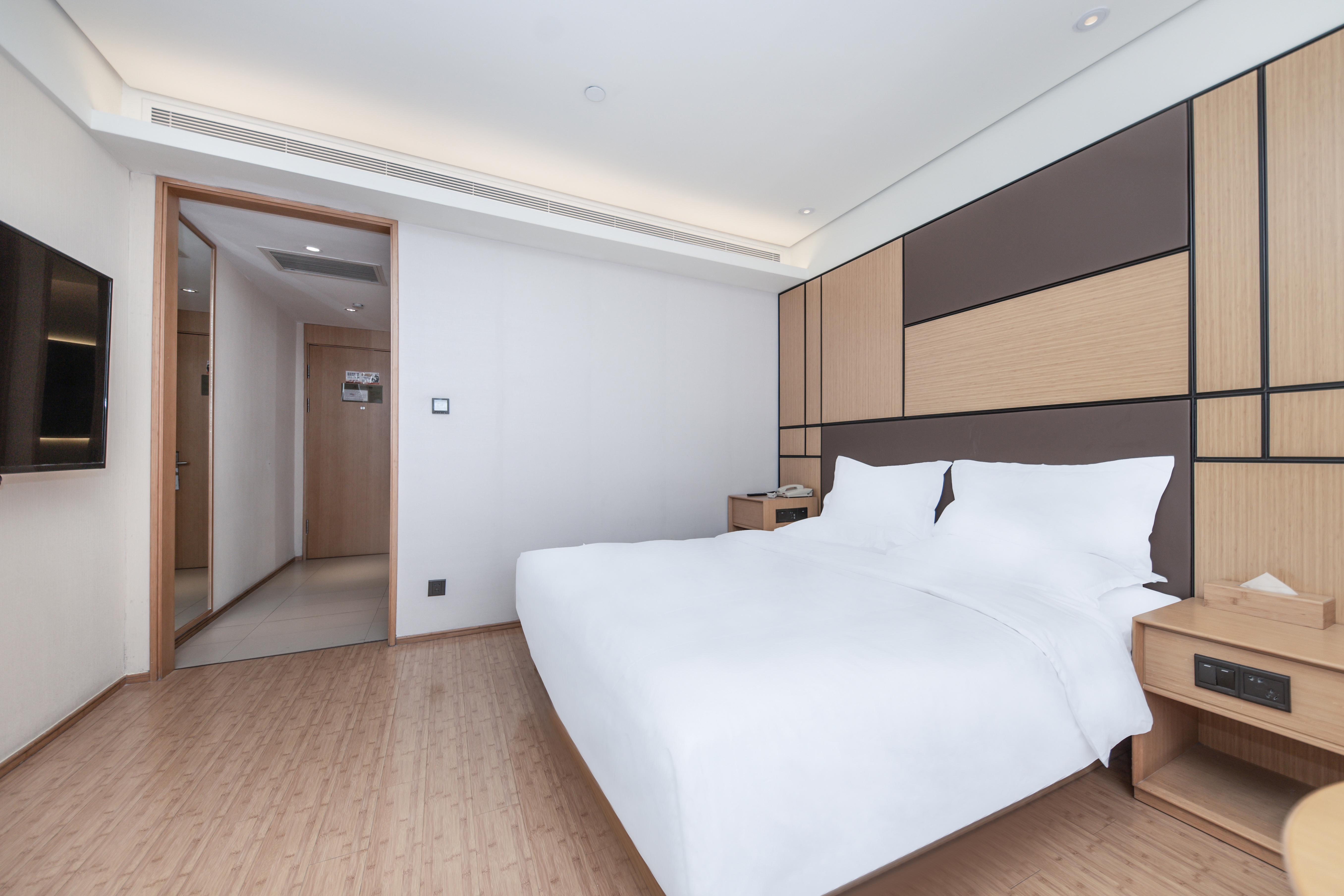 JI Hotel Hangzhou Wulin Square Wenhui Building 22/50