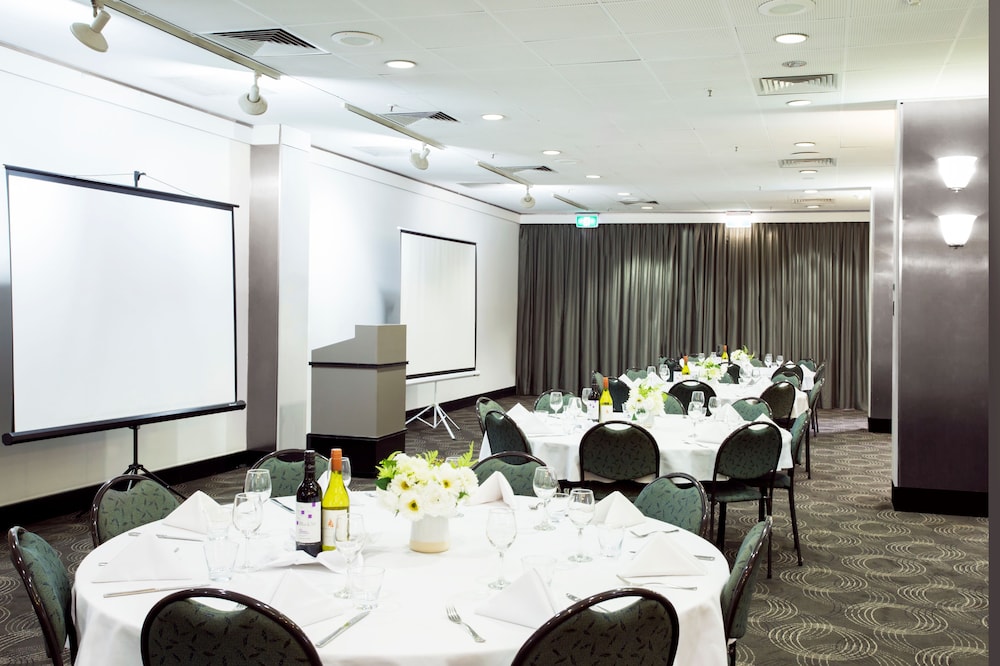 Metro Aspire Hotel Sydney 51/57