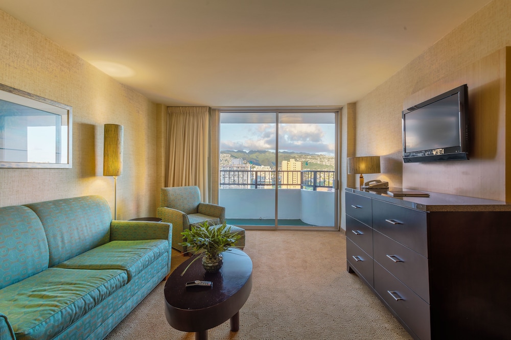 Waikiki Resort Hotel 42/69