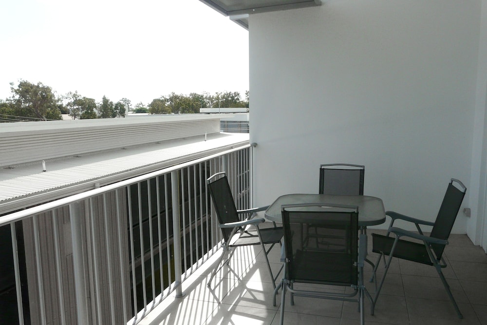 Direct Hotels Monterey Moranbah 5/28