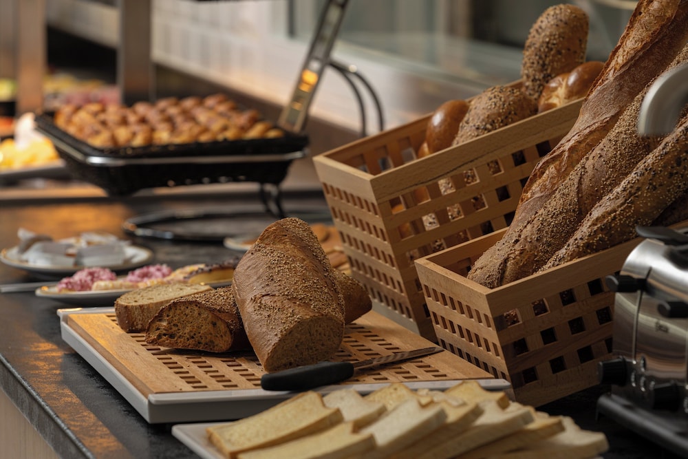 Holiday Inn Express and Suites Sion By IHG 20/50
