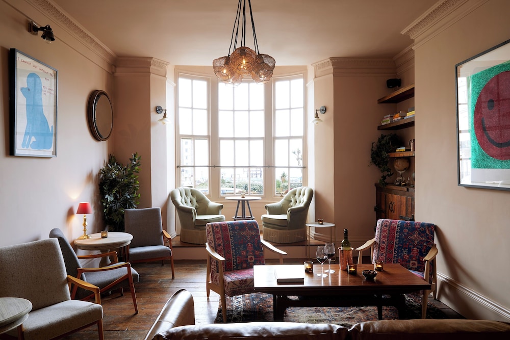 Artist Residence Brighton 28/50