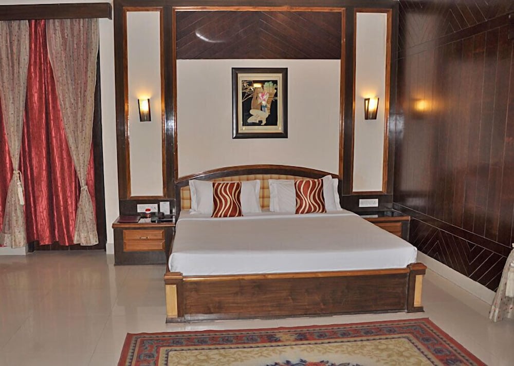 Hotel Rudra Continental 11/47