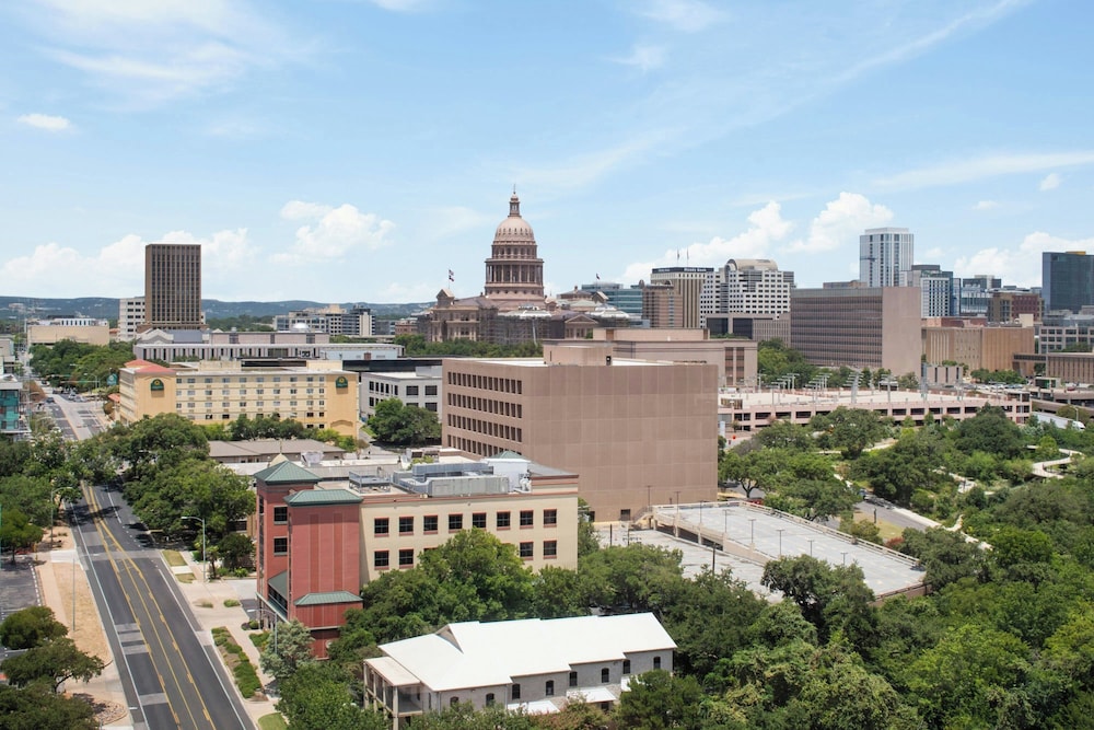 Renaissance Austin Downtown Hotel 47/50