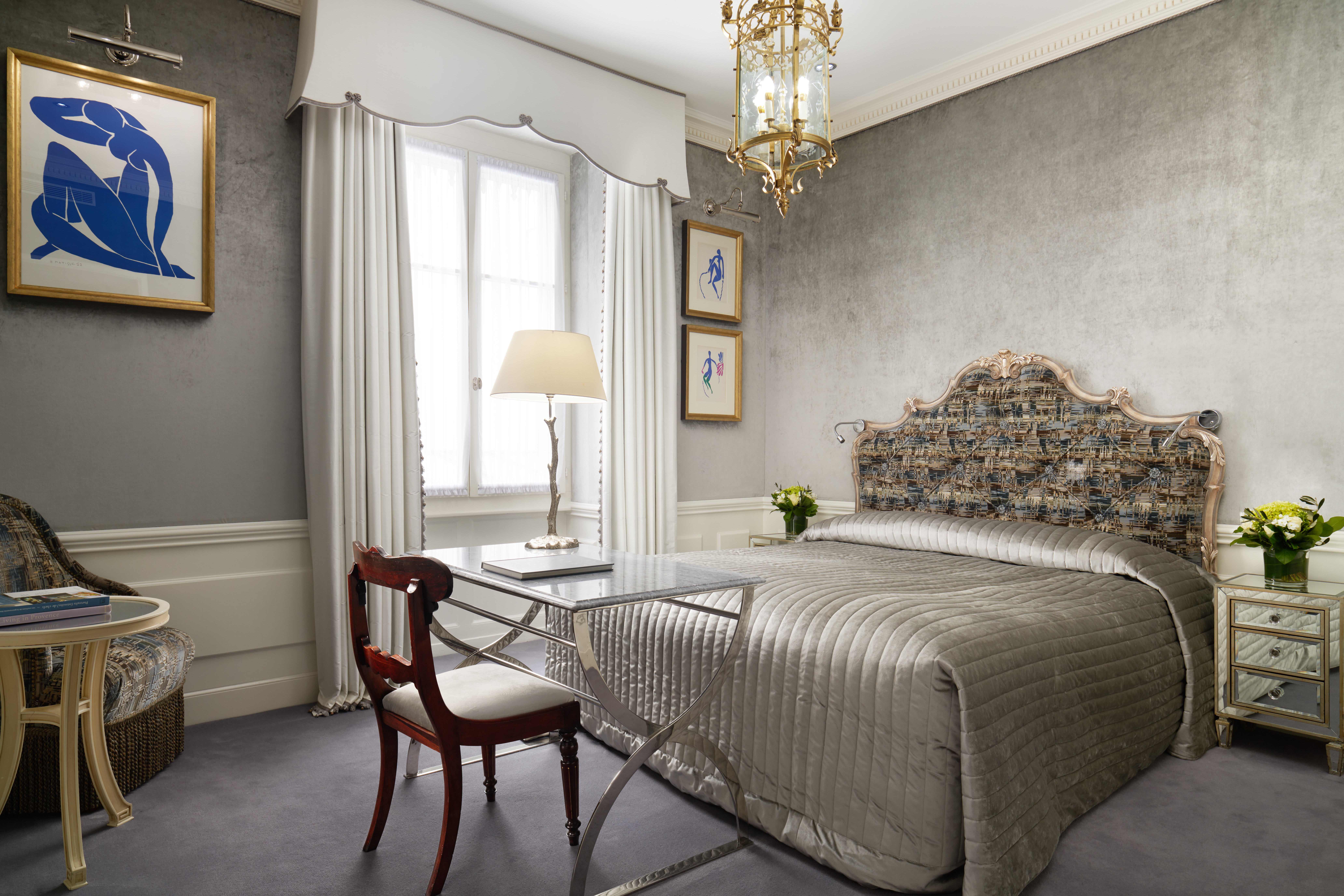 CLASSIC, QUEEN BED