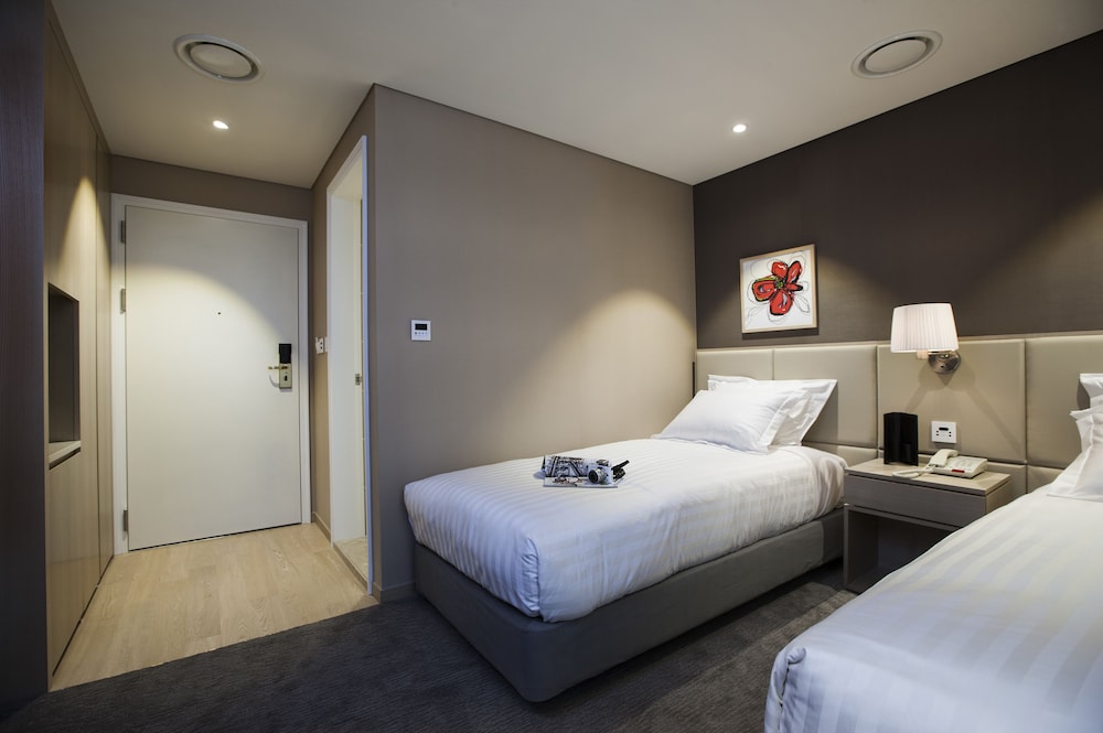 The Grand Hotel Myeongdong 24/60