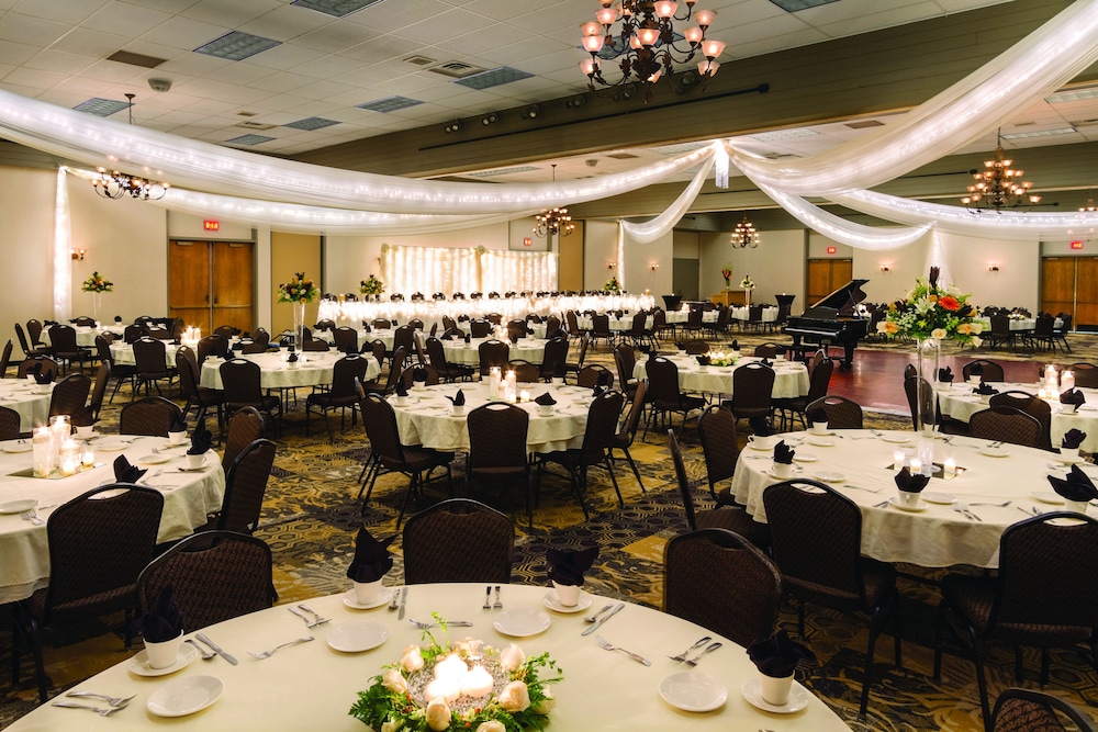 Arrowwood Resort And Conference Center 45/69