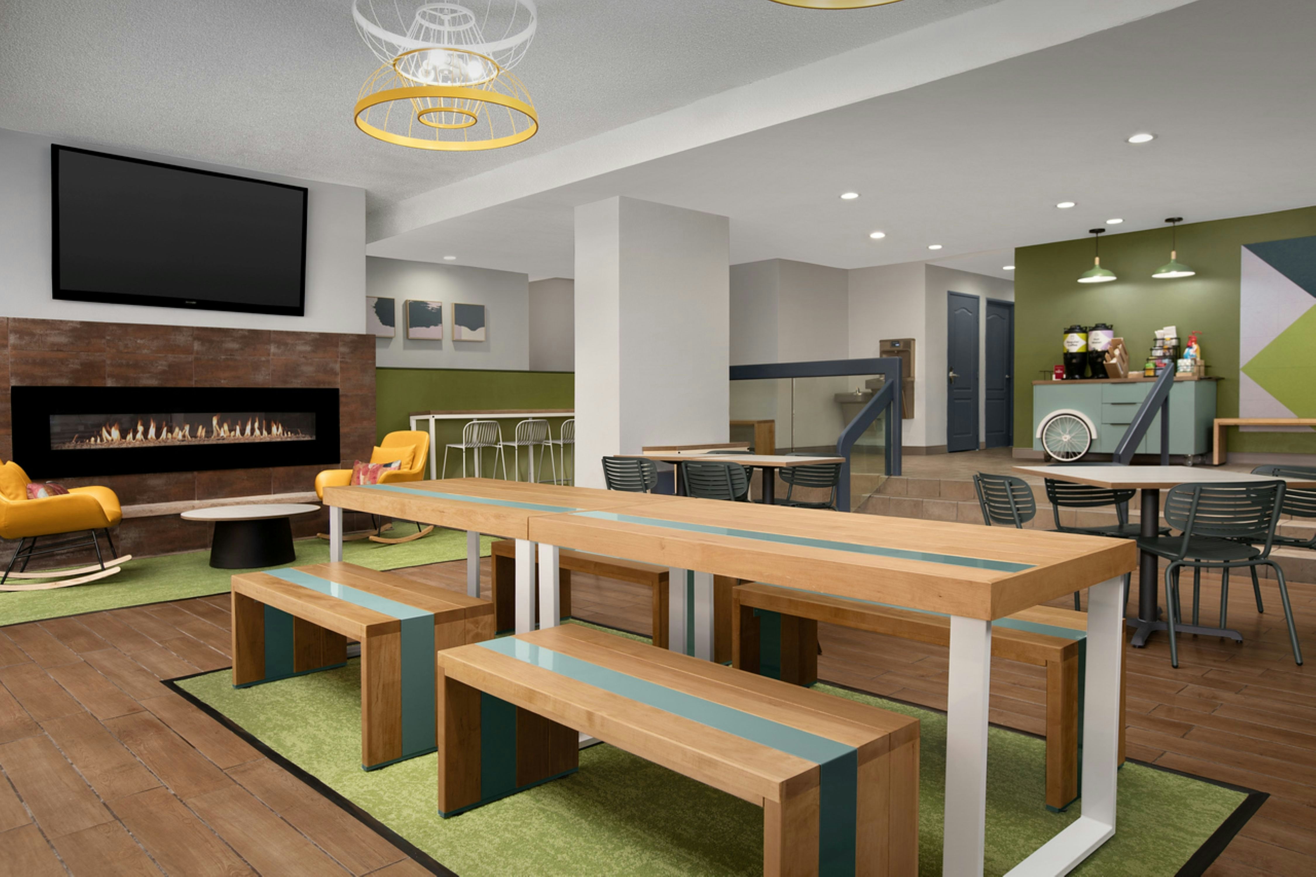 Spark by Hilton Denver Tech Center Greenwood Village 45/57