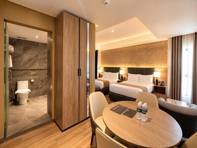 Vibe Hotel Alabang 12/16