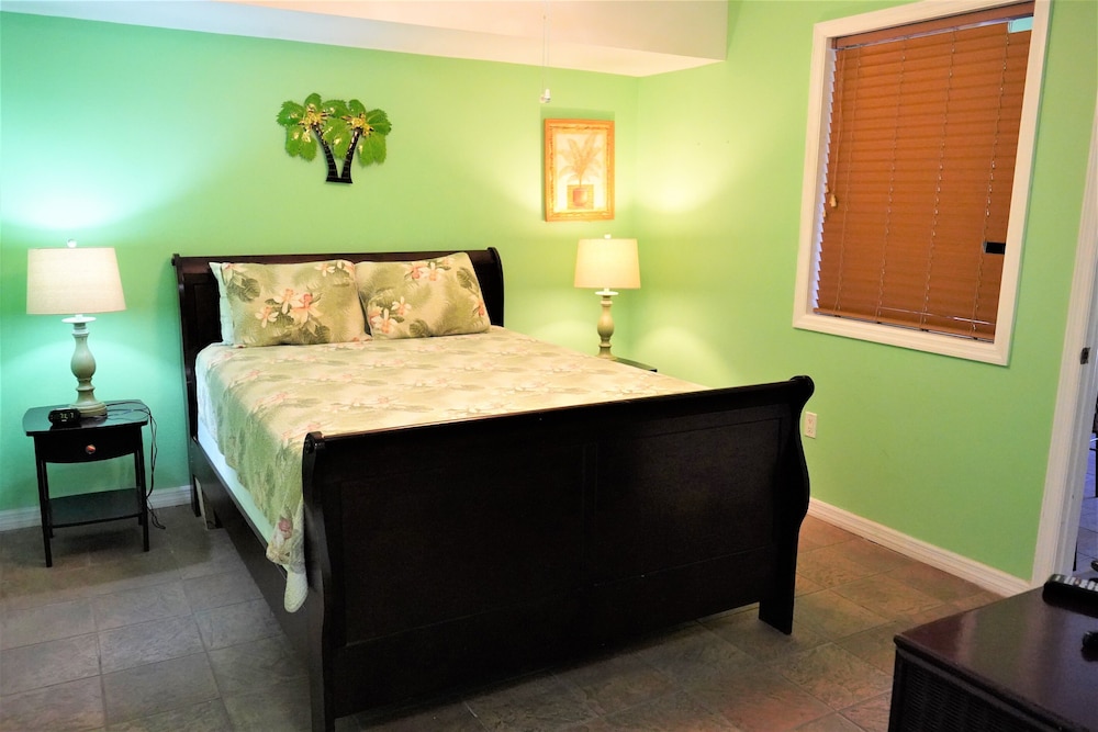 Glunz Ocean Beach Hotel and Resort 36/73