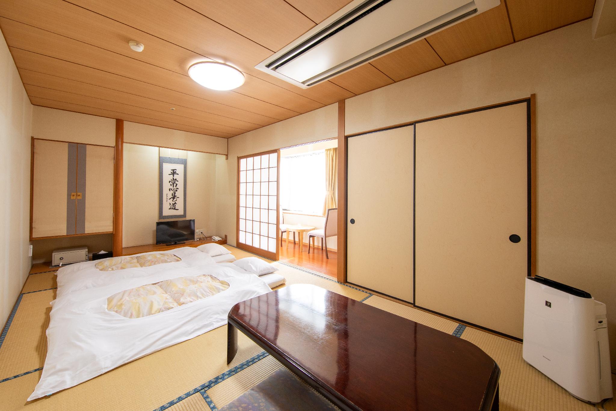 Japanese, Standard