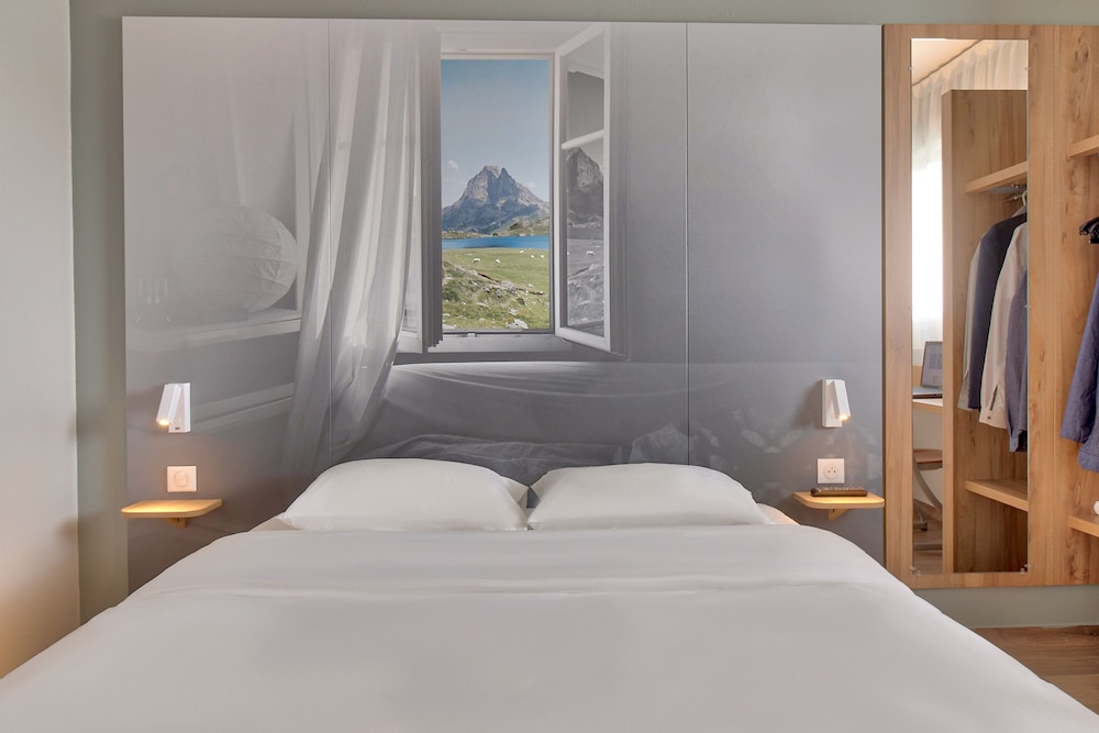 B&B HOTEL Pau Lescar 12/27