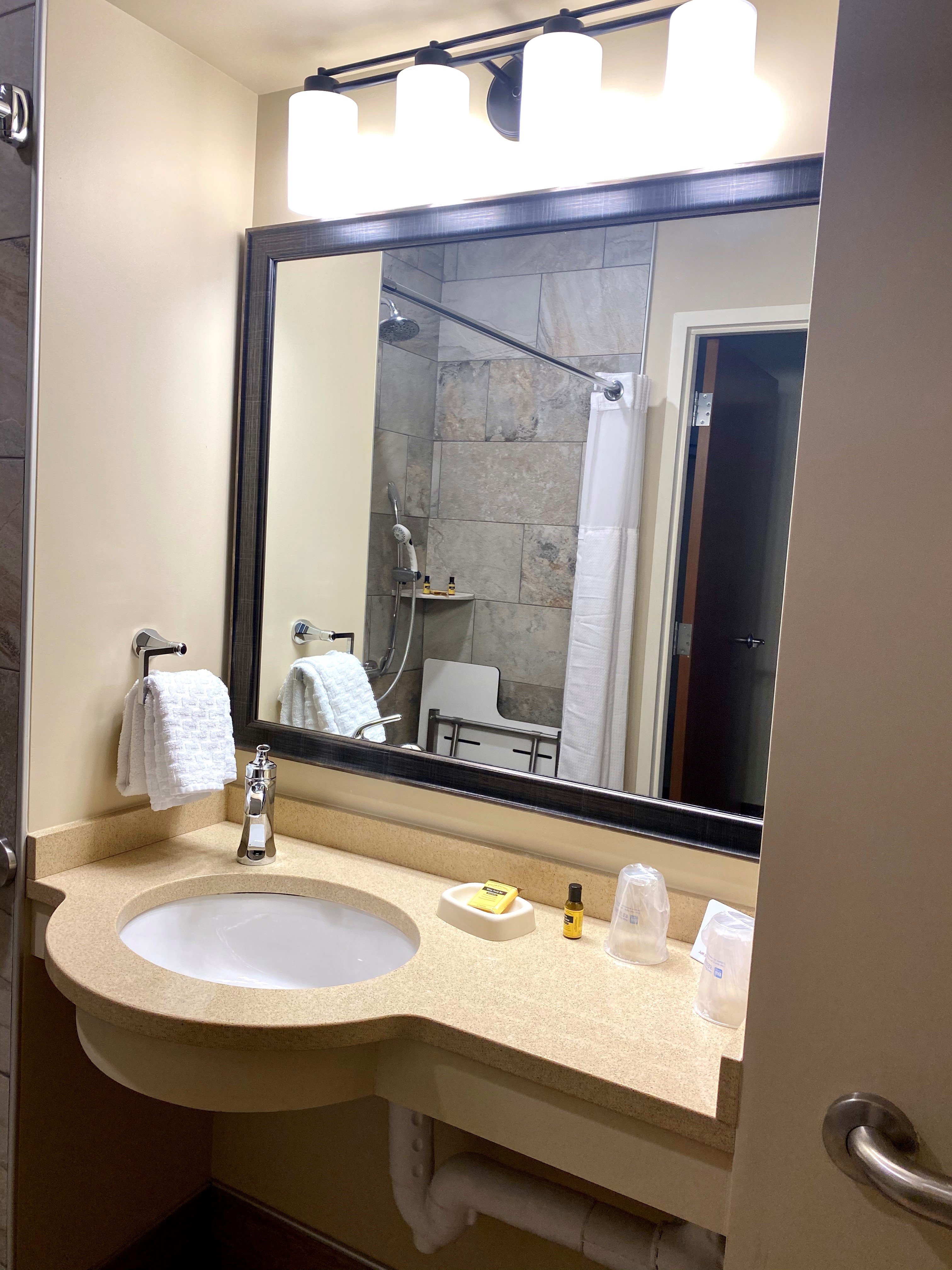 Best Western Plus Waterbury - Stowe 79/80