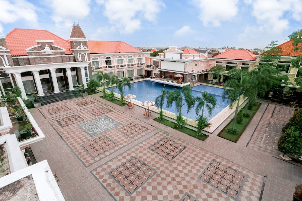 Adhiwangsa Hotel 3/65