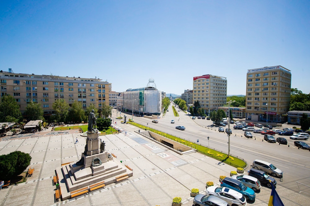 GRAND HOTEL TRAIAN 32/34