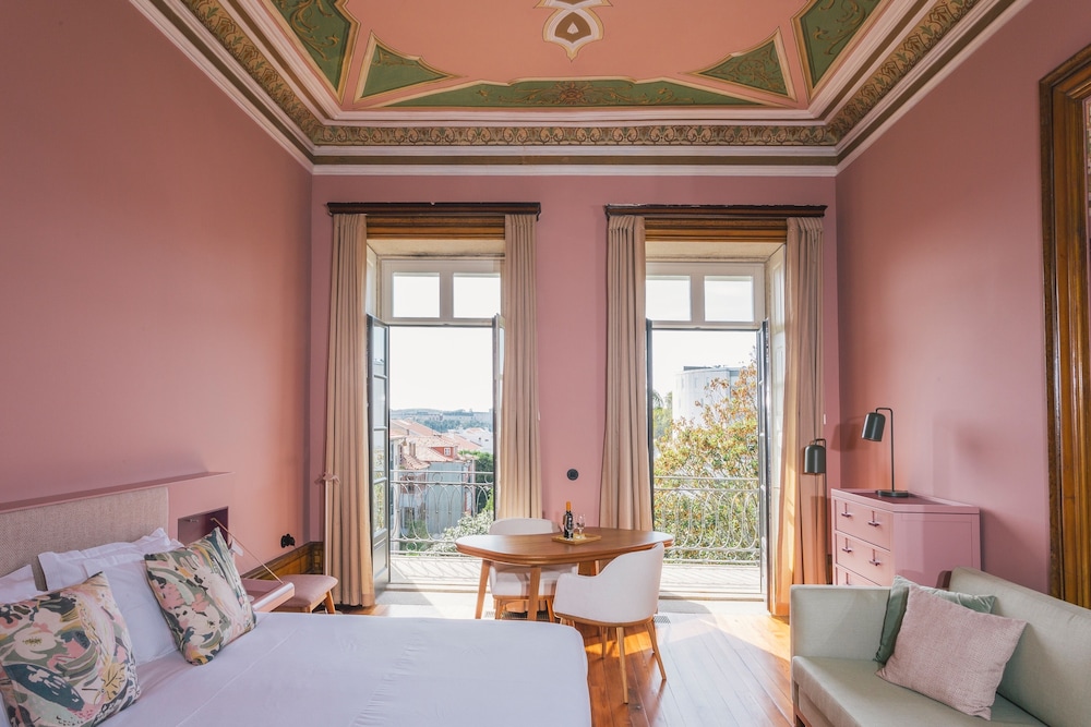 DELUXE, GARDEN VIEW