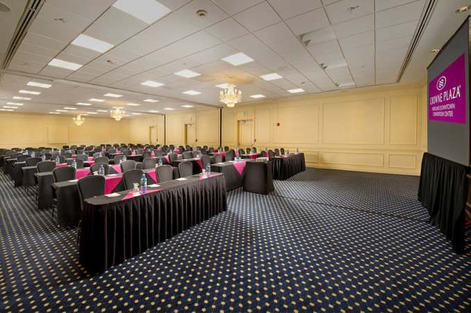 Crowne Plaza Portland Convention Center 74/82