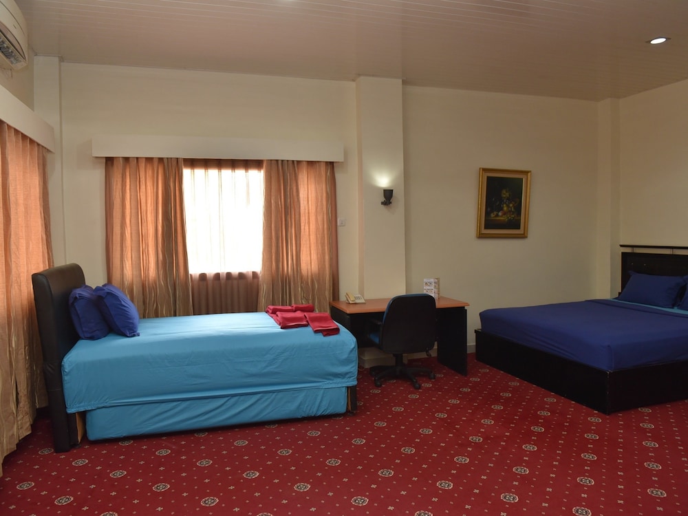 Grand Sari Hotel Padang 15/28