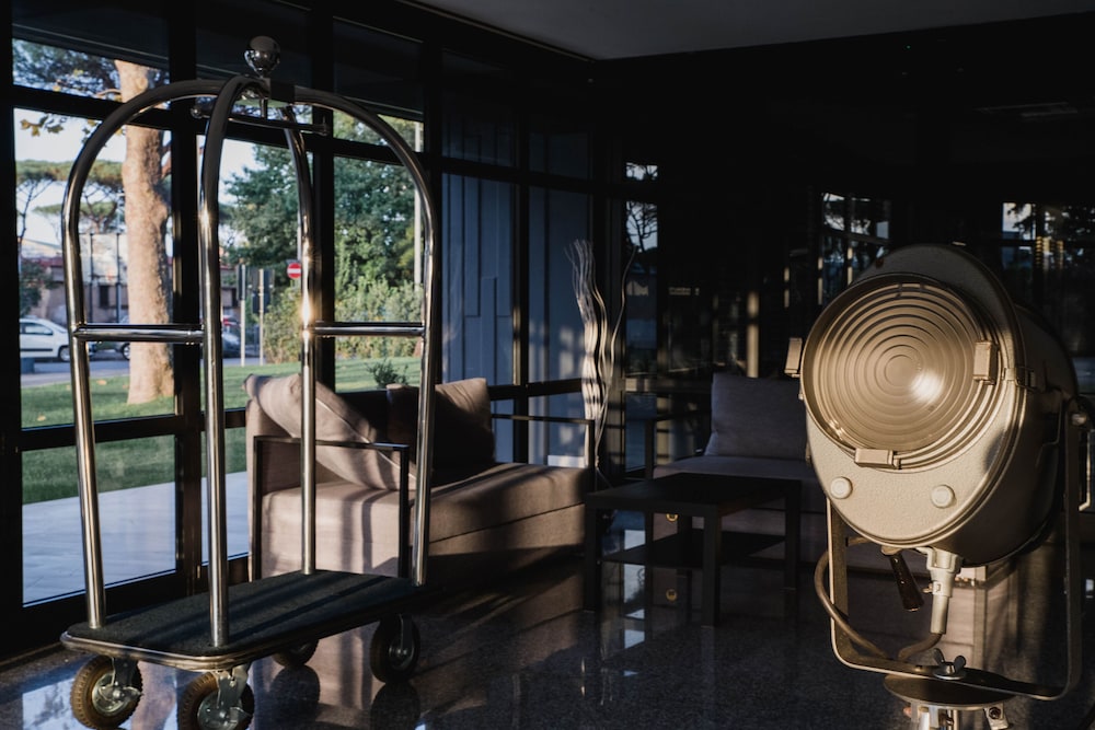 Mercure Roma Cinecitta 41/66