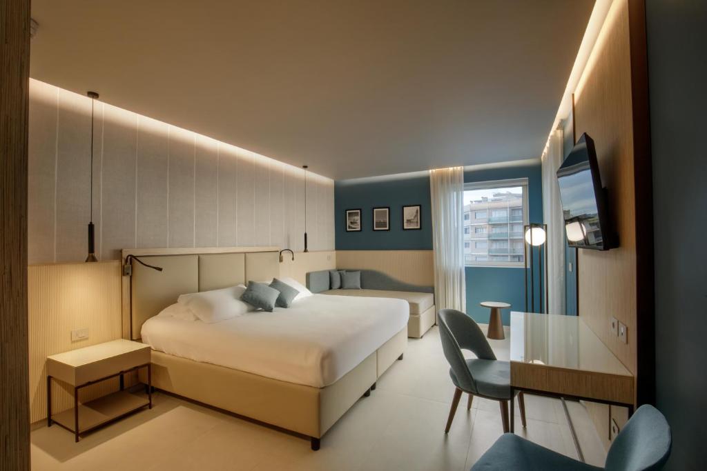 غرفة ديلوكس بسريرين منفصلين، Ambasciatori Suite Hotel 3/9