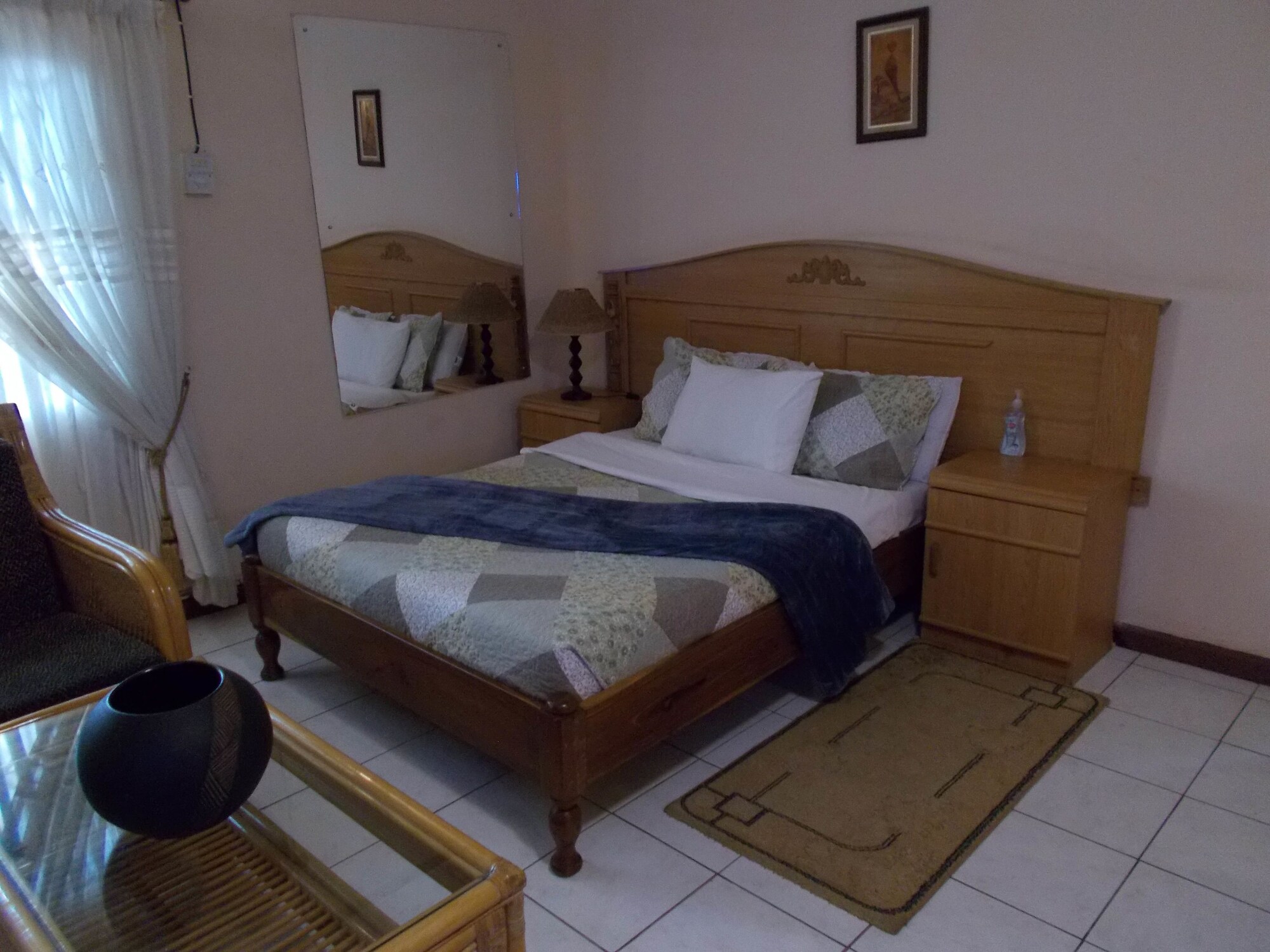 EXECUTIVE, DOUBLE BED
