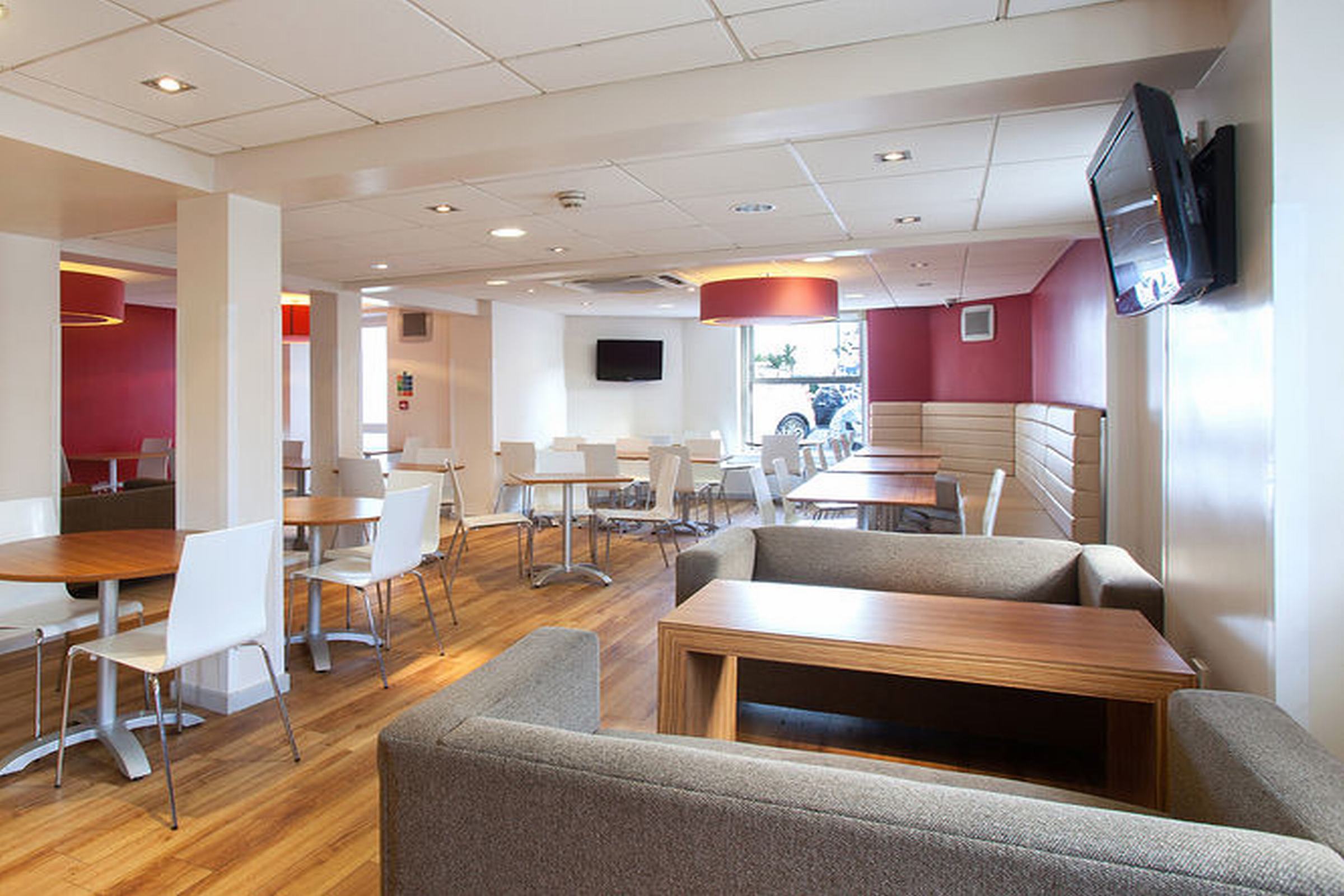 Travelodge Bournemouth Seafront 18/26