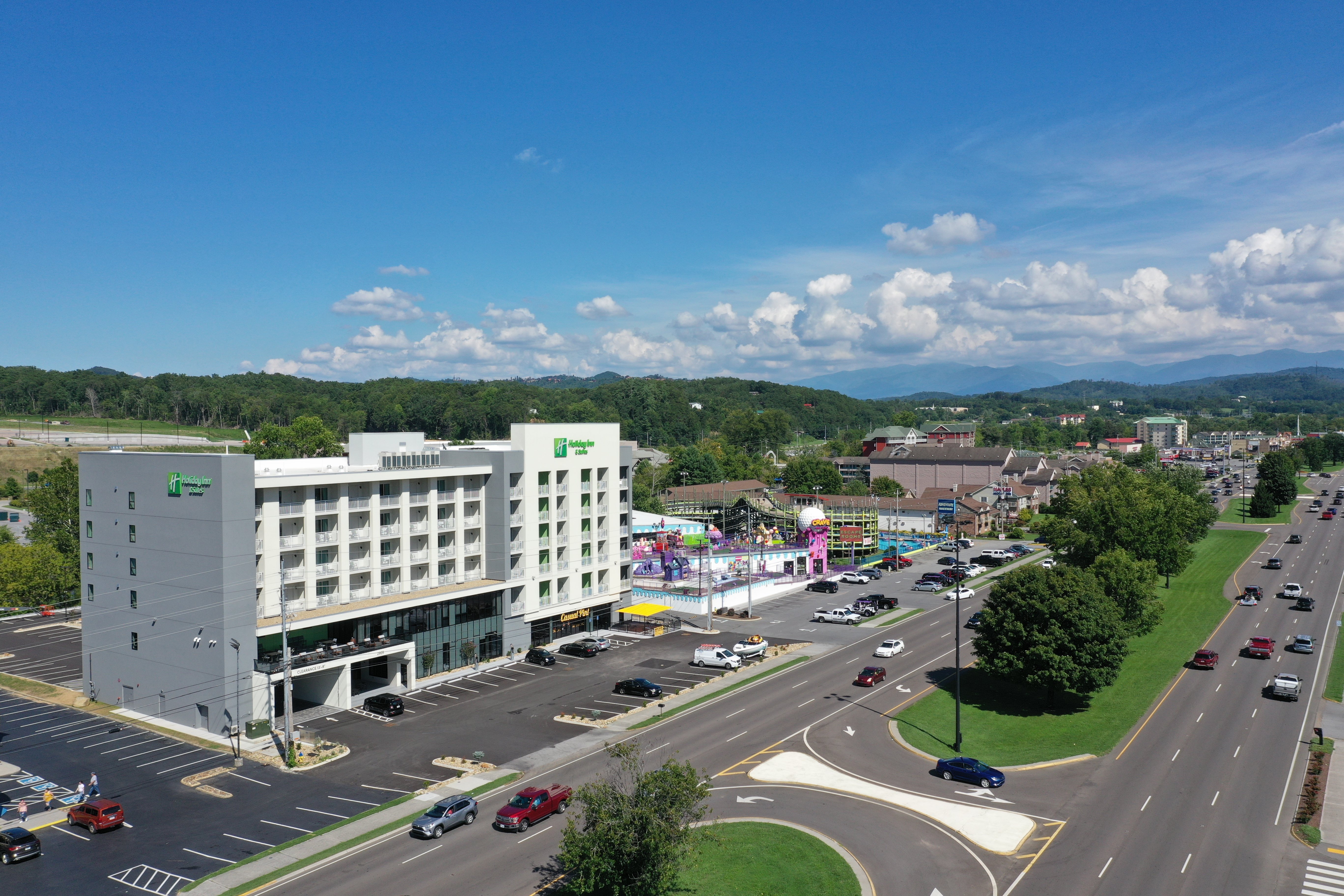 Holiday Inn & Suites Pigeon Forge Convention Center (ex Econo Lodge Hotel) 3/30