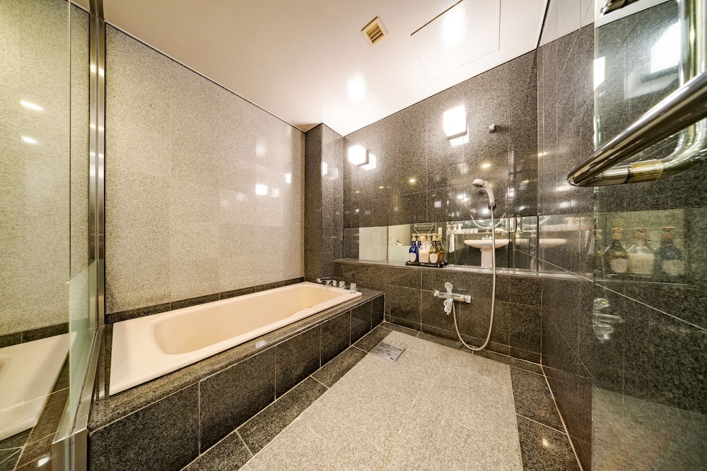Kurashiki Royal Art Hotel 24/50