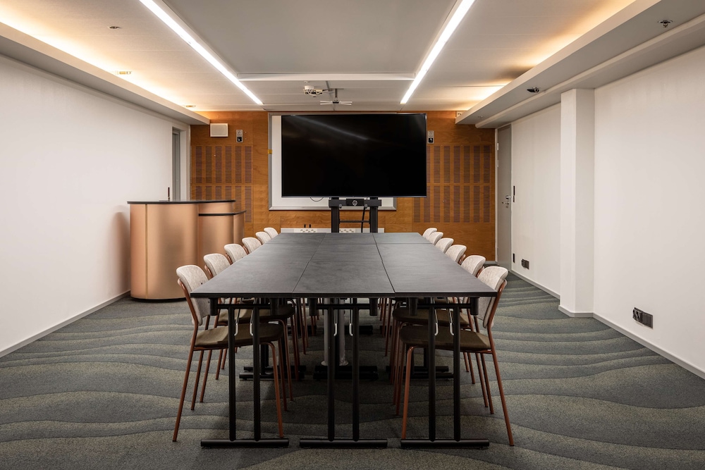Scandic Helsinki Hub 42/50