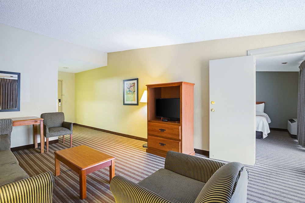 Quality Inn & Suites NRG Park - Medical Center 42/61