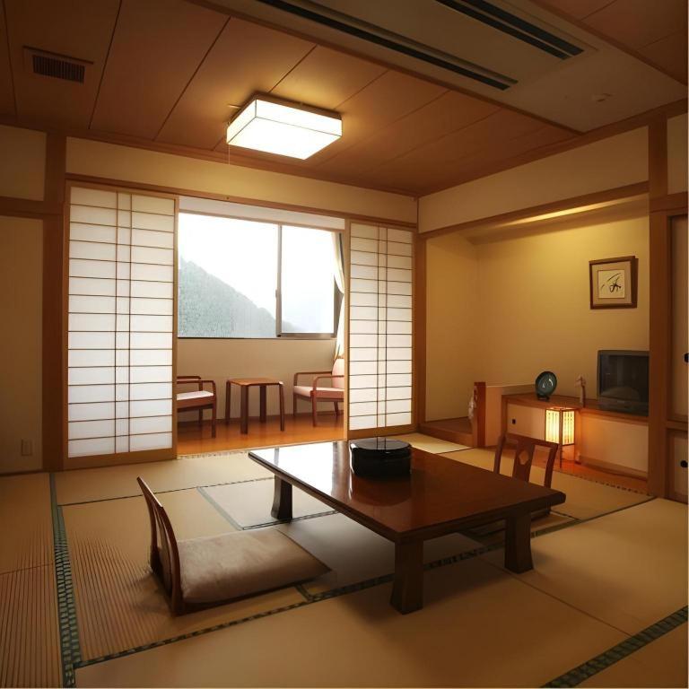 Hotel Hikyonoyu 28/40