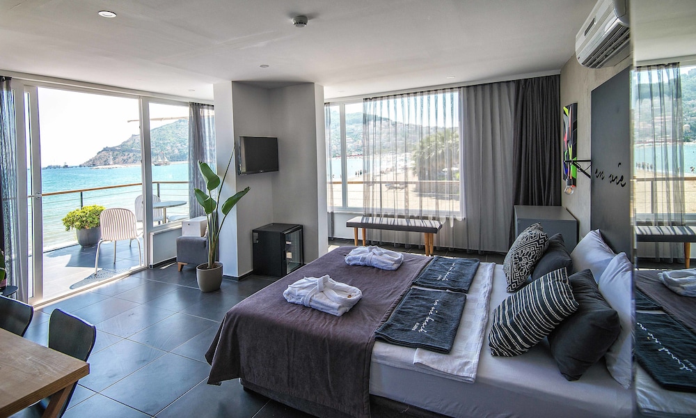 En Vie Beach Boutique Hotel-Adult Only 48/78