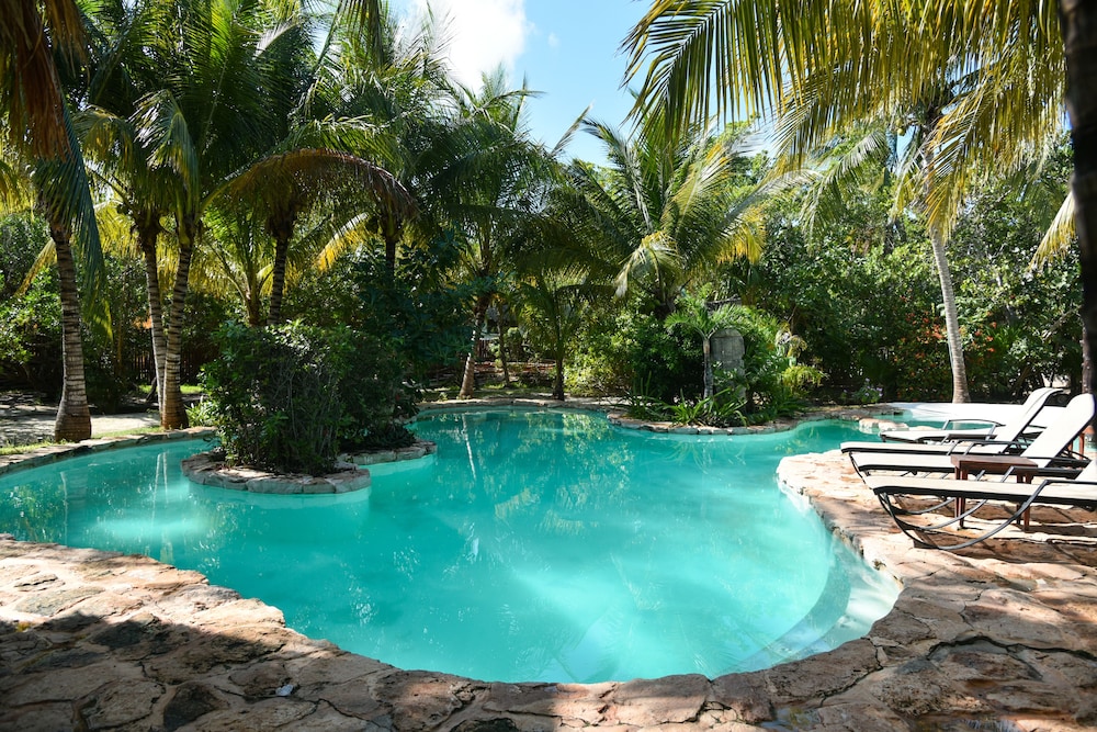 Blue Holbox Hotel 62/70