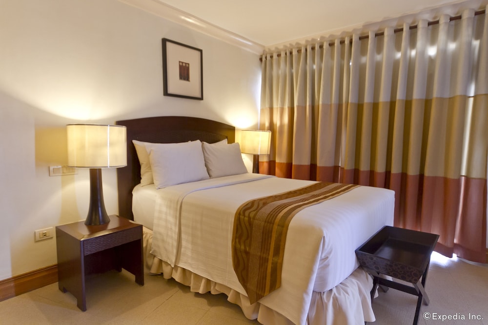 Crown Regency Suites Mactan 30/74