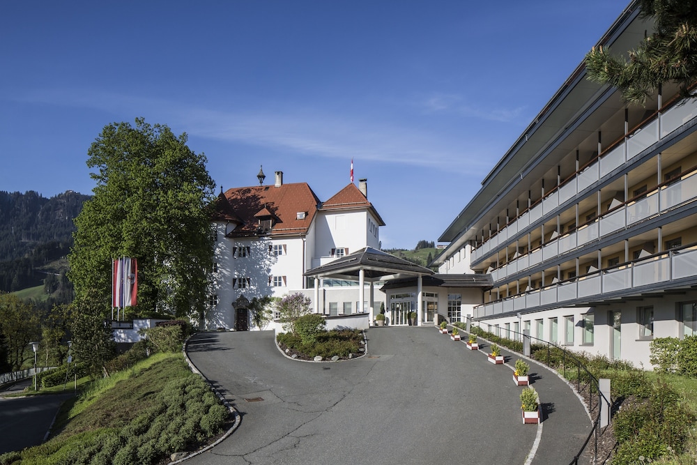 Austria Trend Hotel Schloss Lebenberg 33/35