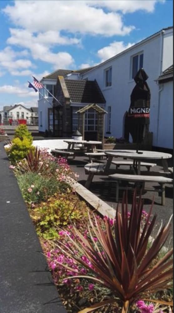 Inn On The Coast 6/61