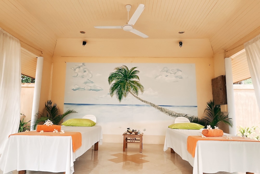 Cruiser Island Resort by Swiss-Belhotel 71/95