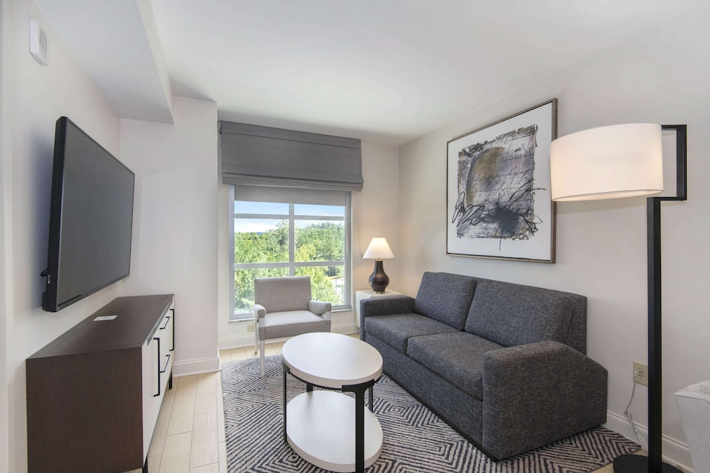 Embassy Suites By Hilton Raleigh Durham Airport Brier Creek 35/57