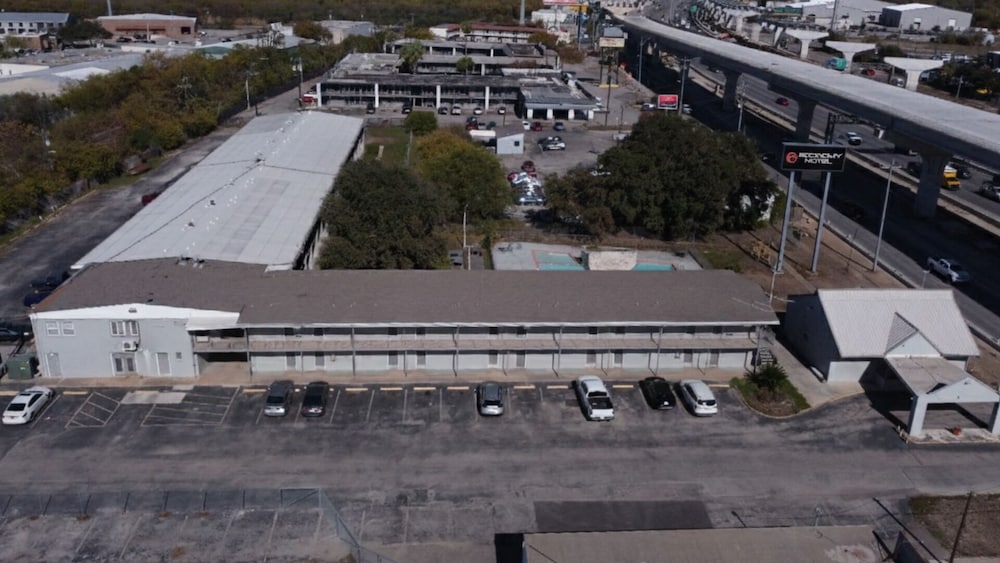 中城套房酒店(Mid Towne Inn & Suites San Antonio) 图片4