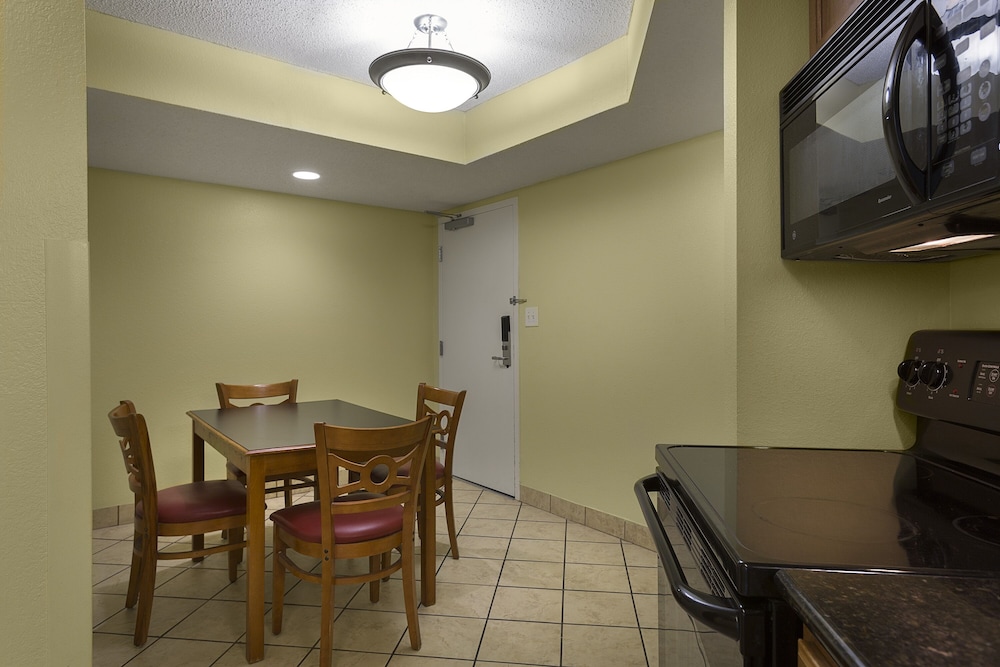 Bay View Resort Hotel 56/74