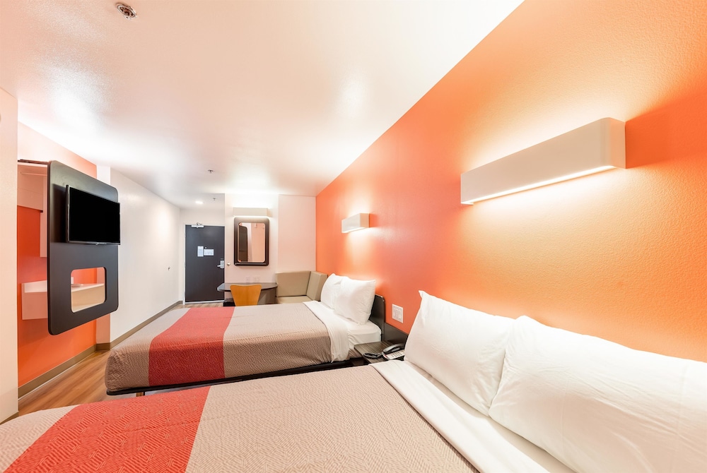 Motel6 Fort Worth, TX - North - Saginaw 13/40