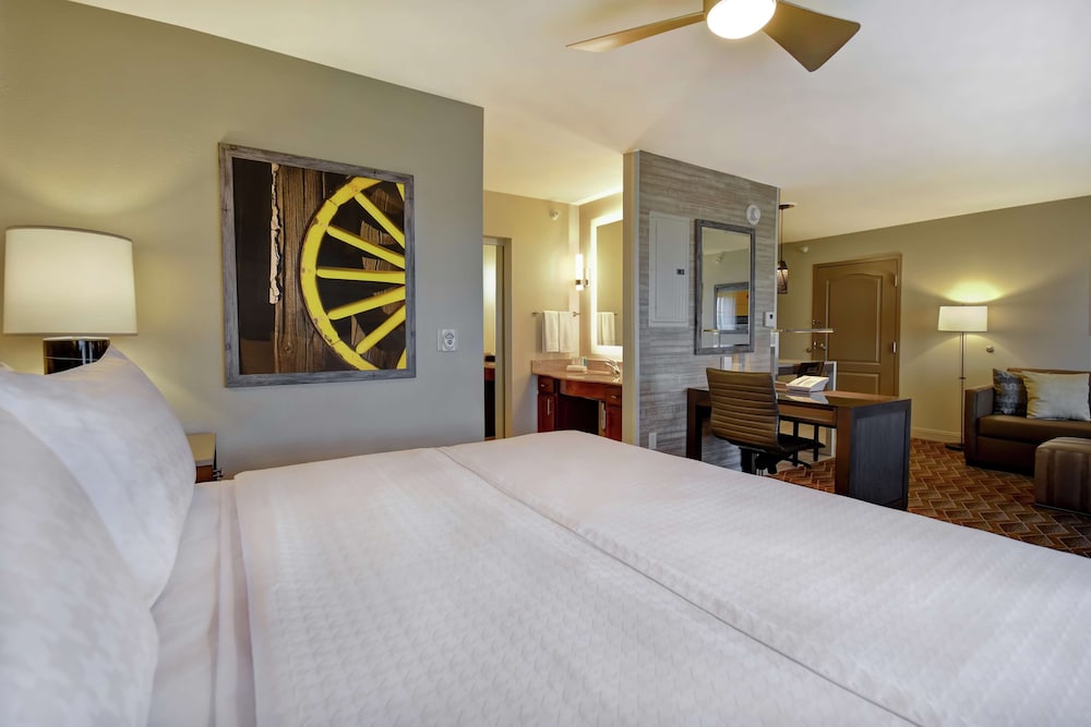Homewood Suites by Hilton @ The Waterfront 8/45