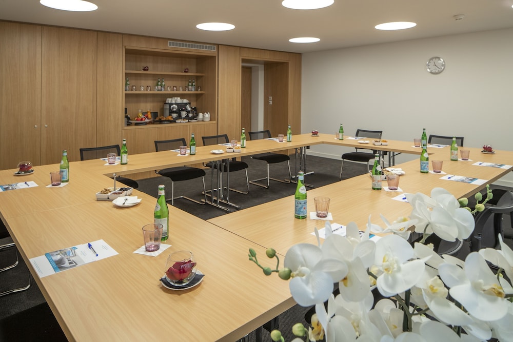 Hotel And Lounge Lago Maggiore 39/50
