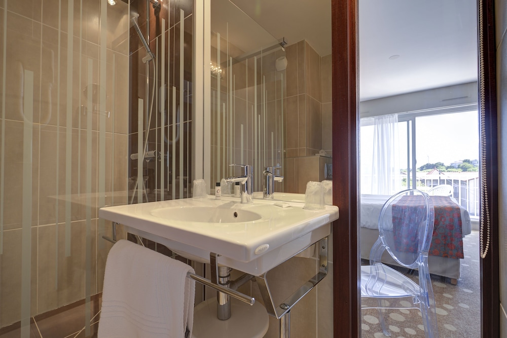Hotel Le Nautic Arcachon 42/59