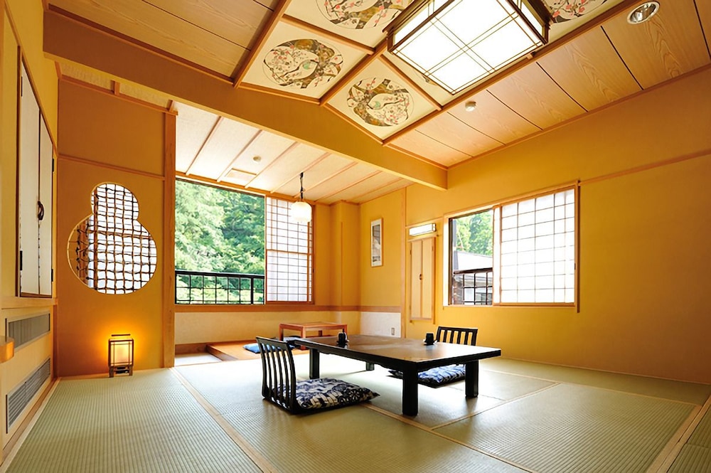 Hinanoyado Chitose (ex Ryokan Chitose) 35/47