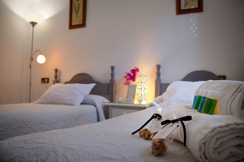 Hostal La Muralla 27/48
